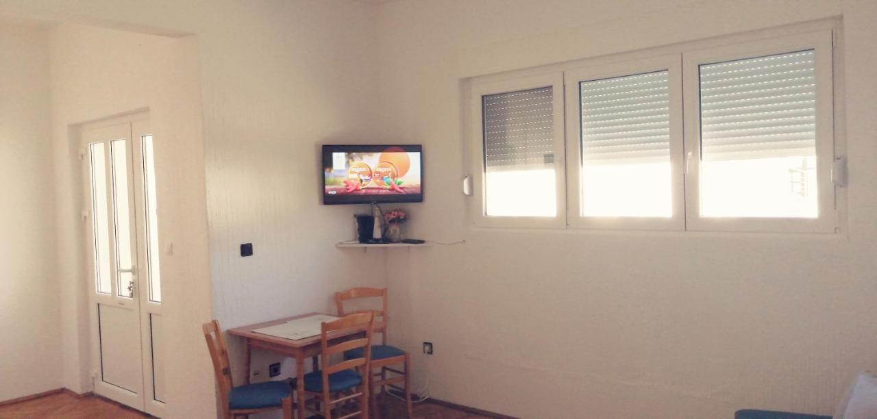 Apartman Studio Katarina Golubac Εξωτερικό φωτογραφία